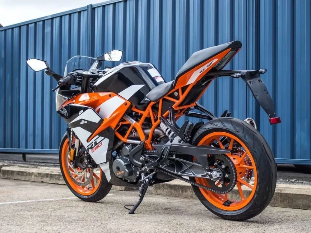 KTM RC 390 aceleración