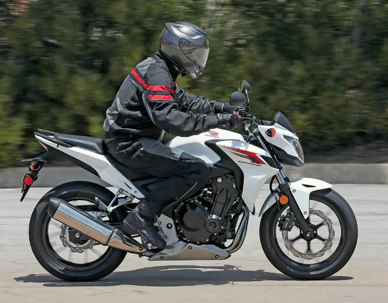 Velocidad máxima y aceleración de la Honda CB500F