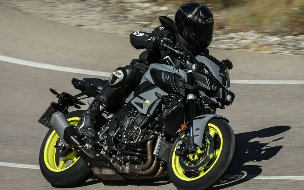 Yamaha MT-10 Velocidad máxima y aceleración